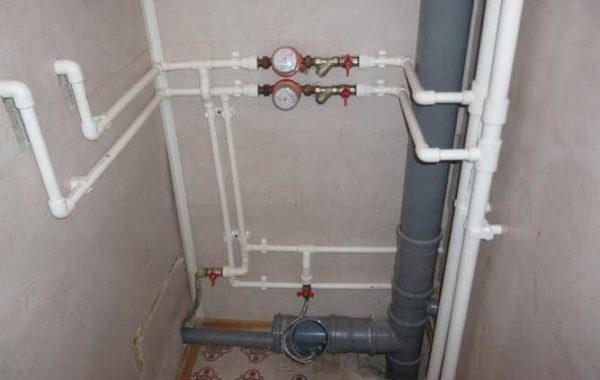 Монтаж водопровода из полипропиленовых труб можно сделать самостоятельно